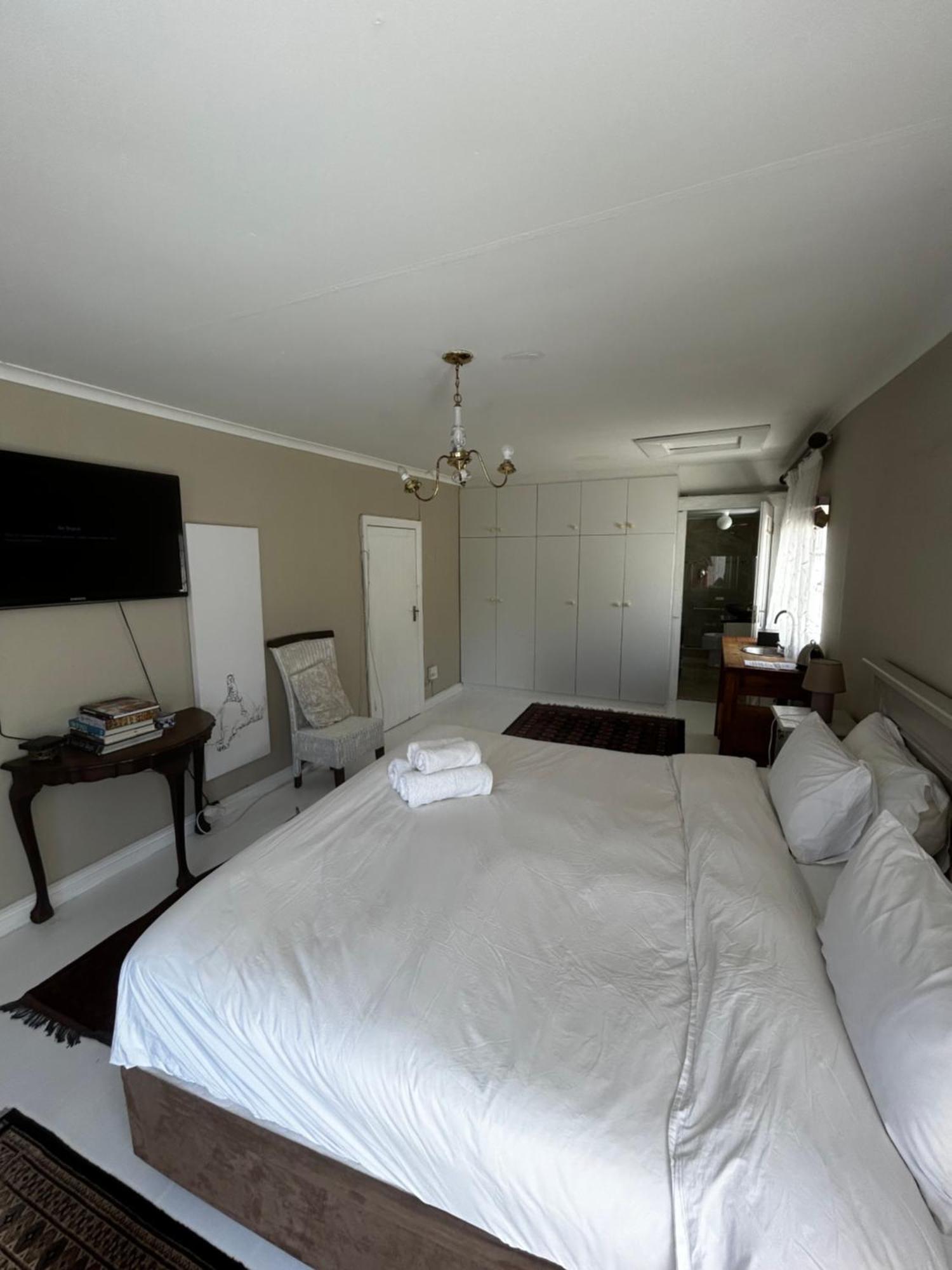 De La Fontaine Guest Cottage And Pool View Luxury Suite Плеттенберг-Бей Экстерьер фото